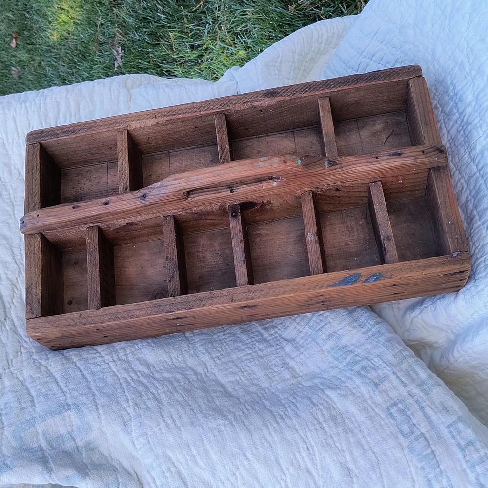 Vintage Wood Tool Carrier - Picture 4 of 16